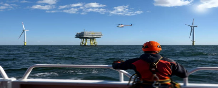 Maritime Careers That Do Not Require Sea Experience