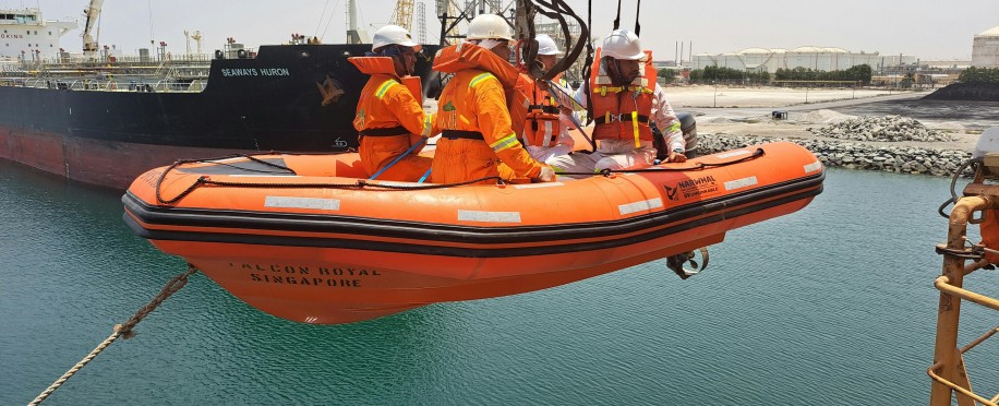 Maritime Training in London: World-Class Learning for Professionals