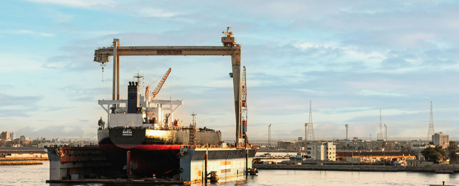 Escalating Attacks in Southern Red Sea Impact Suez Canal Revenues in 2024