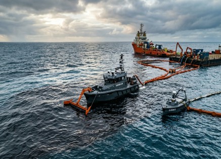Oil Spill Response - Innovative Cleanup Technologies and Modern Solutions
